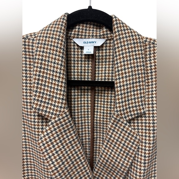 Old Navy | Women's Tan Houndstooth Blazer - Picture 2 of 7